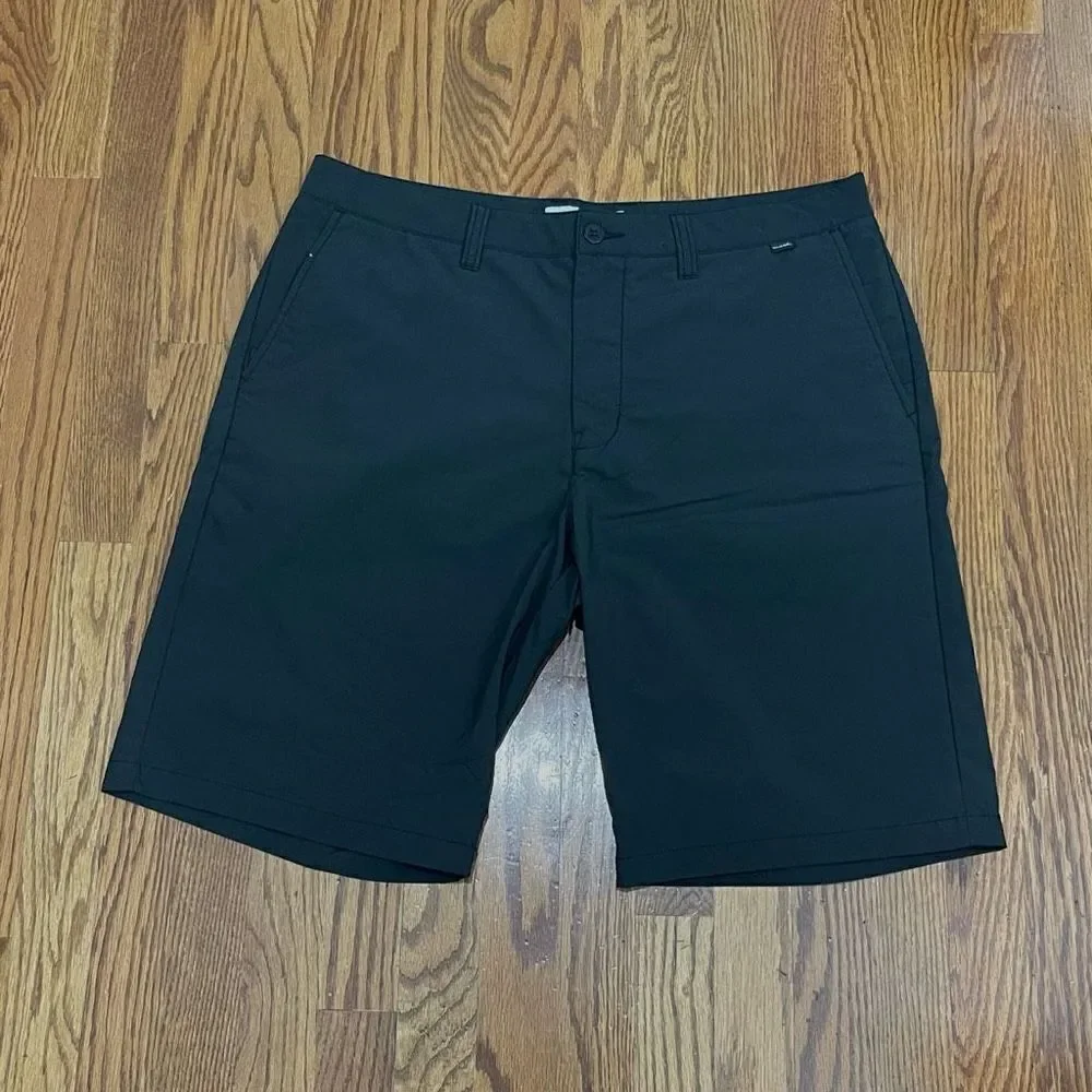 Travis Mathew Black Flat Front Golf Shirts. Size 36.
